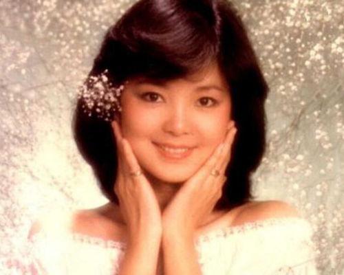 邓丽君的个人资料简介